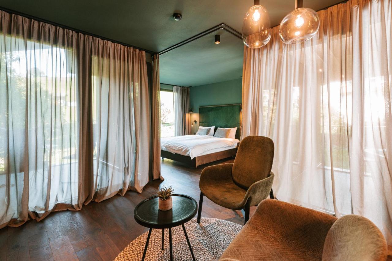 Floris Green Suites By Parc Hotel Florian Seis am Schlern Exteriör bild
