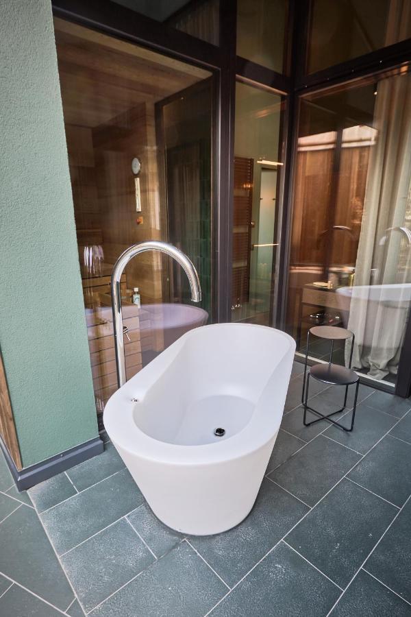 Floris Green Suites By Parc Hotel Florian Seis am Schlern Exteriör bild